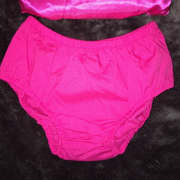 Hot pink dress - Picture 4 of 4